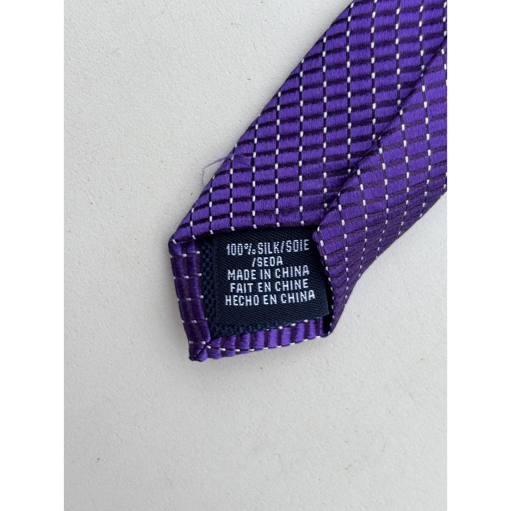 Nautica Mens Purple Geometric Micro Pattern 100% Silk Necktie Classic Width